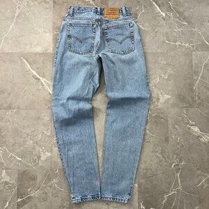90s Vintage Levis 550 Jeans Womens 9 Tapered Leg 26x31 Denim Wash Blue USA Made